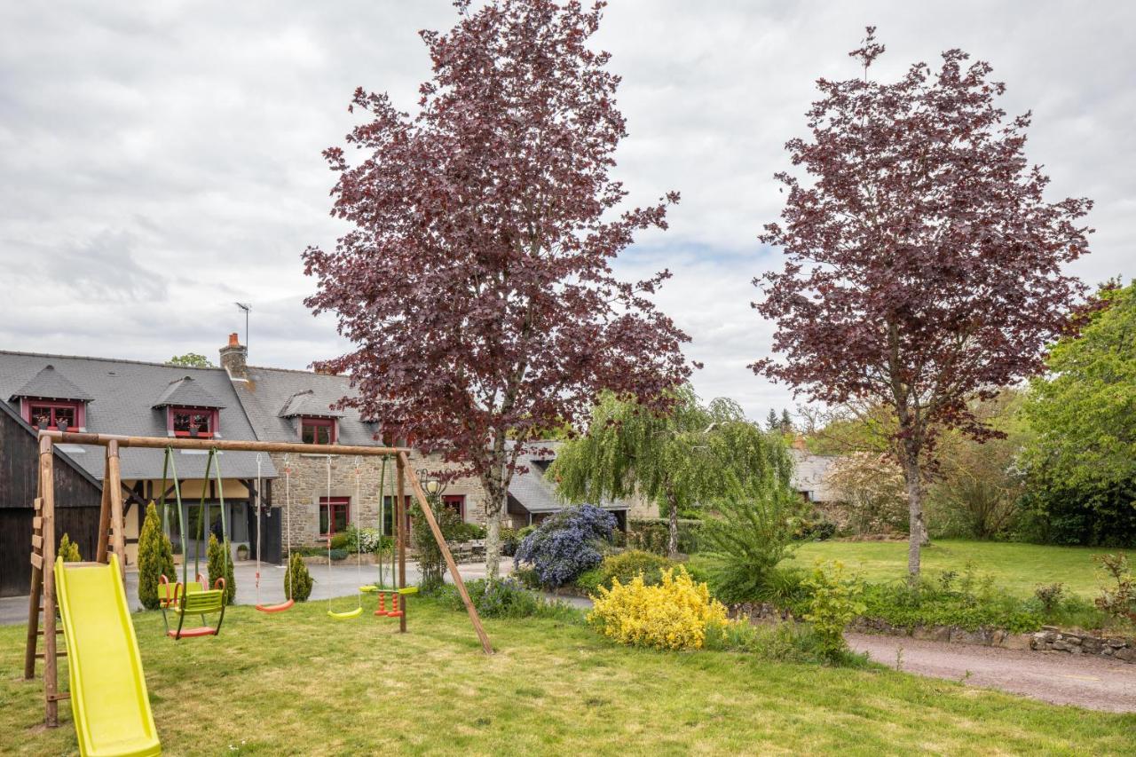 La Villa Du Golf - Avec Piscine Couverte Chauffee Et Jacuzzi Le Tronchet  Esterno foto